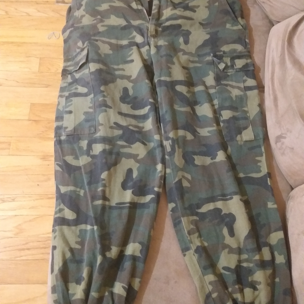 camo pants